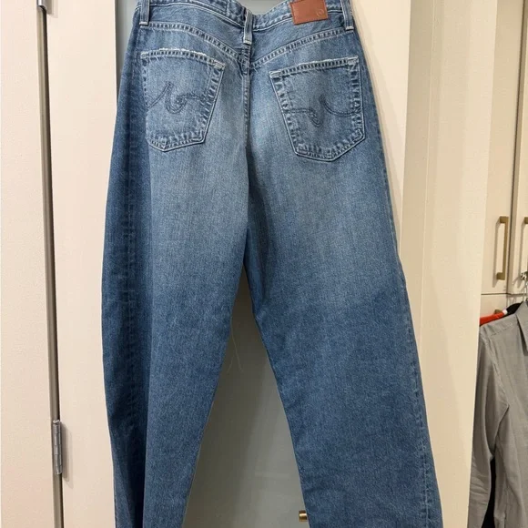 AG Hattie crop size 28 - Picture 2 of 4